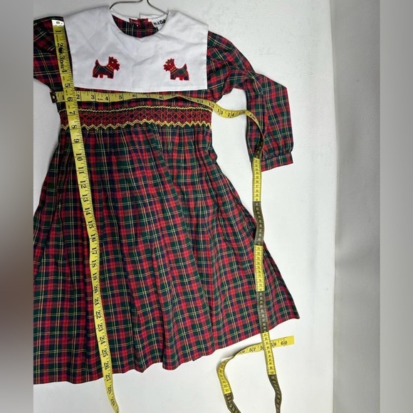 M.C.Collection Christmas smocked dress plaid puddle dog print size 5Y - Picture 7 of 7